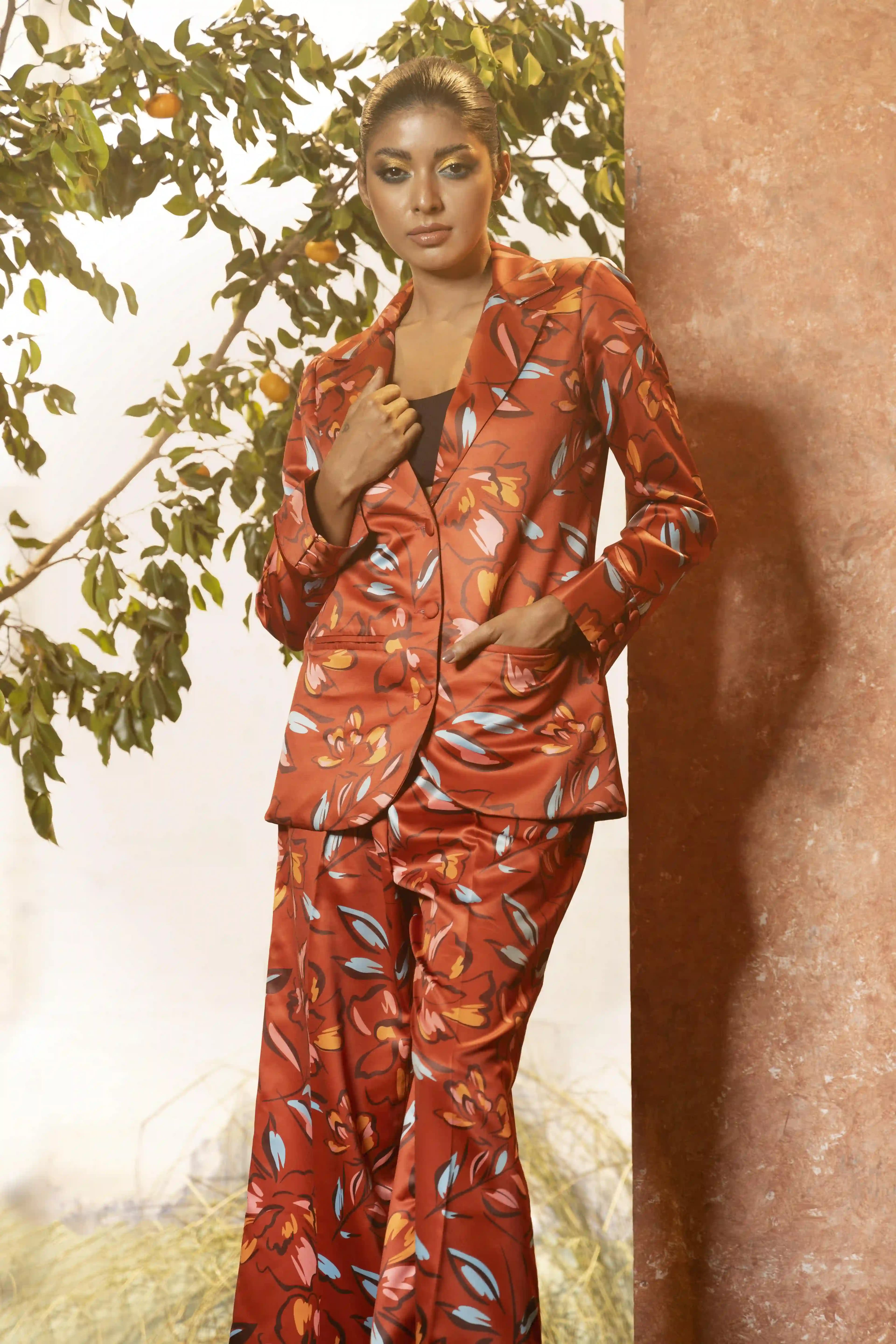 Red multy print~Size: XL (44)