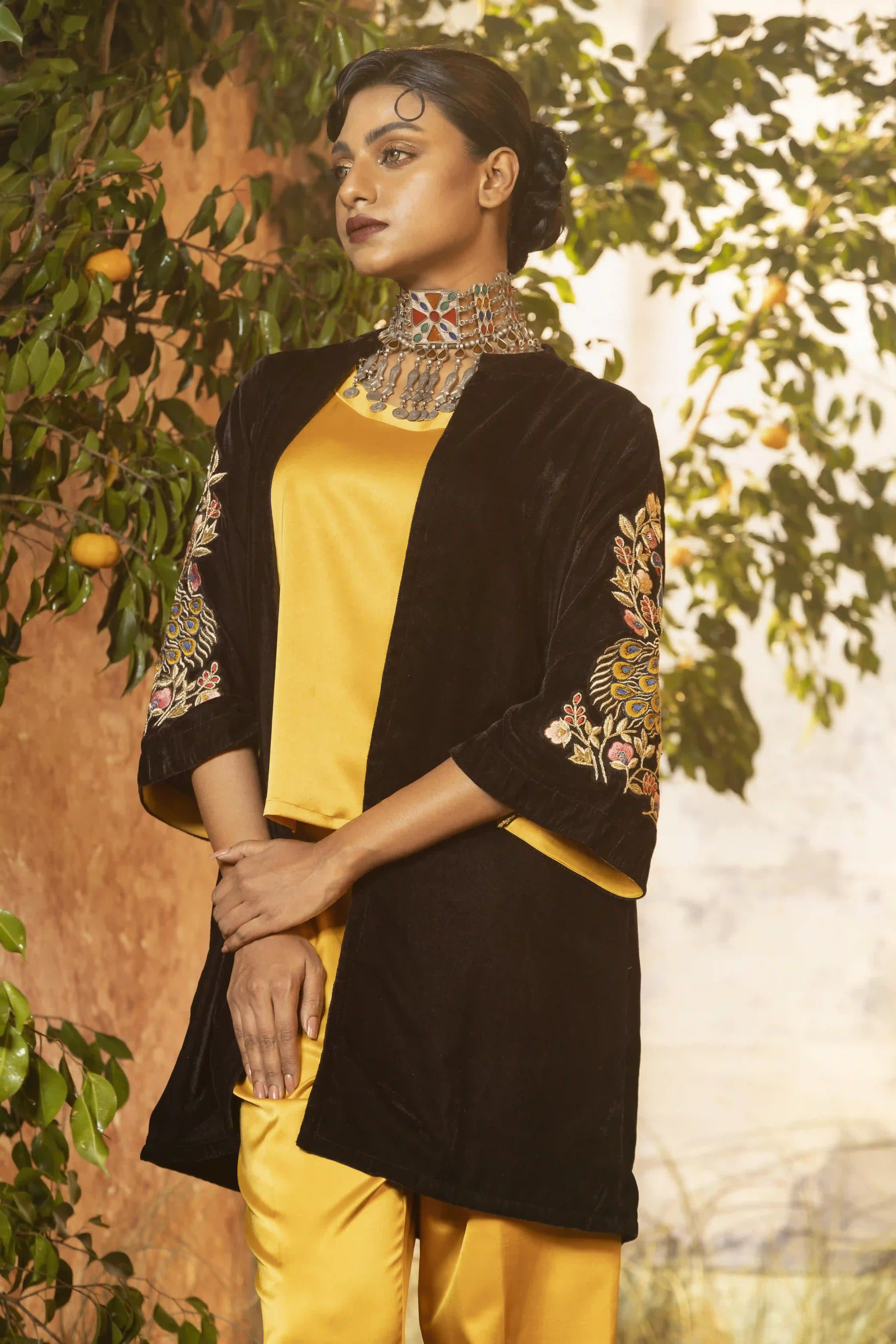 Black & Mustard yellow~Size: M