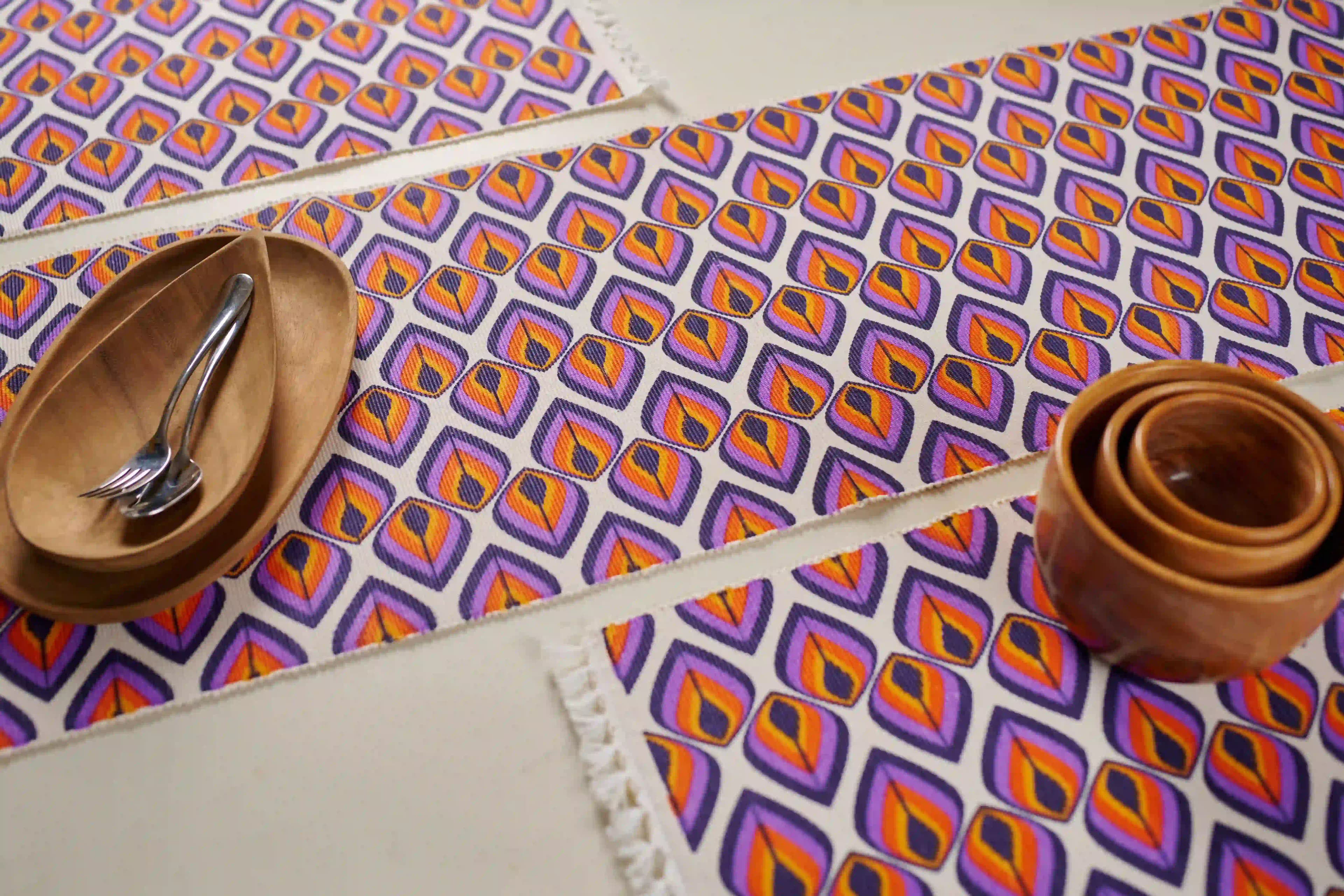 purple mixed~Table Runner Set