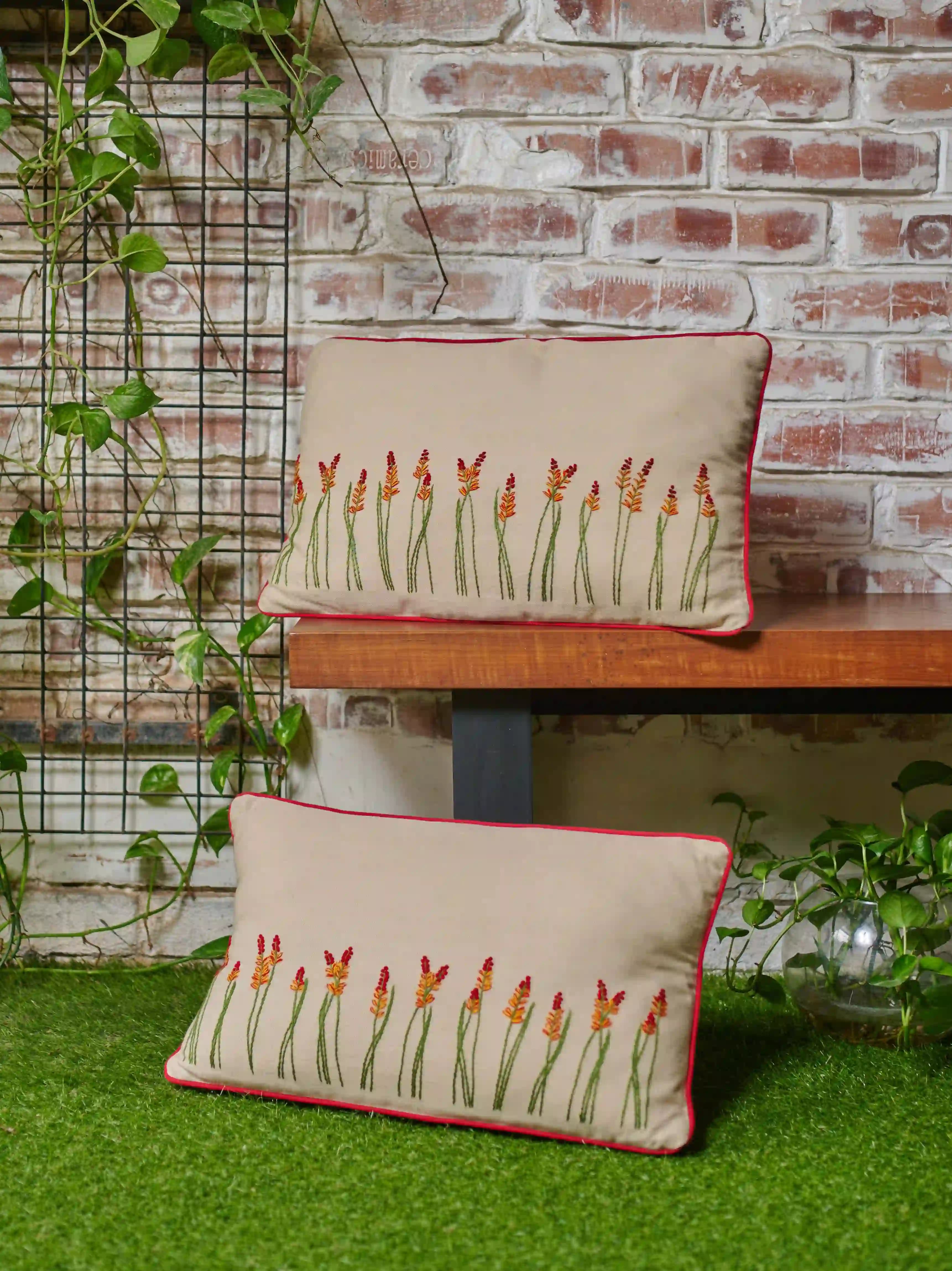 Bunon Bahar Cushion Cover